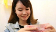 网络时代，任何人都可以尝试一下在家赚钱