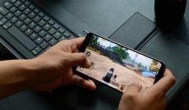 手机赚钱软件哪个好？建议试下边玩边赚钱的软件app