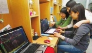 学生网上每天赚30元？其实玩玩游戏就能赚到