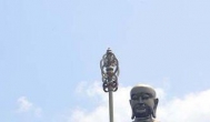 九华山下，有尊地藏王菩萨的铜像