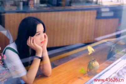 拍照赚钱？女大学生拍照修图赚钱的方法和经历