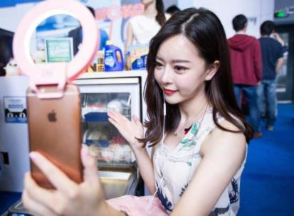 n女生网上赚钱有哪些合适的办法?