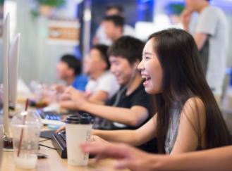 玩什么游戏可以挣钱?2020年边玩游戏边赚钱的游戏网站