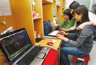 适合学生赚钱的软件：可以帮助学生一天赚20元钱的软件