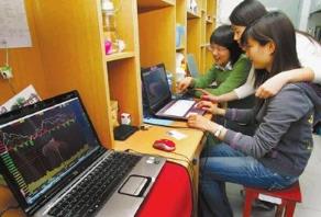 学生网上每天赚30元？其实玩玩游戏就能赚到配图