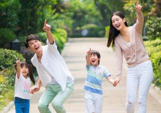 宝妈兼职副业：既能全职带娃，又能赚钱养家配图