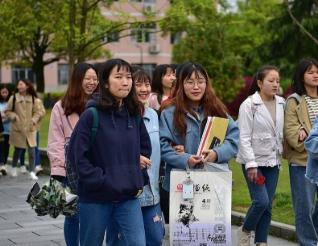 大学生兼职：大学生兼职可以做什么线上赚钱？配图