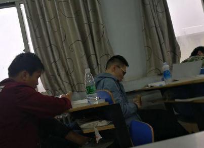 一名大三实习生刚去社会的各种经历~