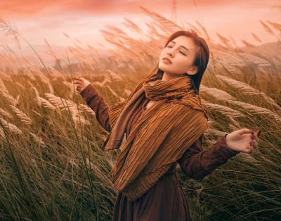 擦干泪水,活好自己 配图 擦干泪水,活好自己 配图