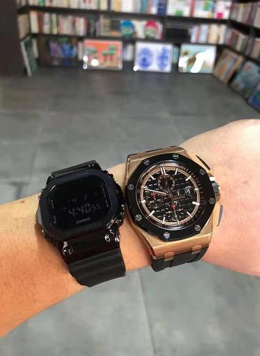 懂懂日记：骑友带朋友来书店打卡配图