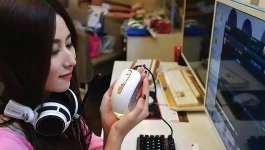现在做游戏工作室做游戏陪玩还能赚钱么？配图