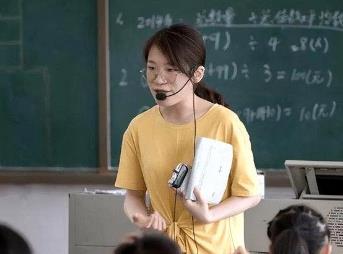 我是一名大学教师配图