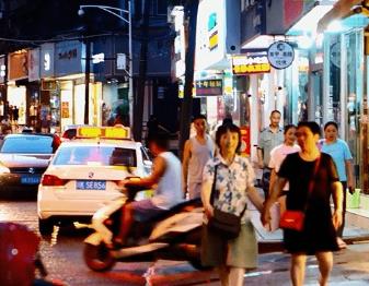 我除了去上班,休息的时候很少出门,宅在家做什么呢?配图 我除了去上班,休息的时候很少出门,宅在家做什么呢?配图