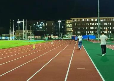 初中很苦，愿你向上！配图