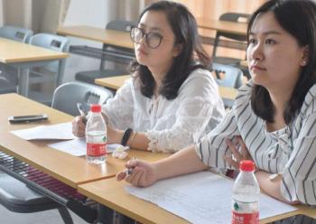 穷人的孩子早当家，你选专业只有三个原则配图