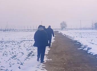 兄弟们,辉哥作为过来人给你们一个忠告配图 兄弟们,辉哥作为过来人给你们一个忠告配图