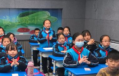 初中生暑假想要赚钱干什么好?初中生赚钱的方法推荐配图 初中生暑假想要赚钱干什么好?初中生赚钱的方法推荐配图