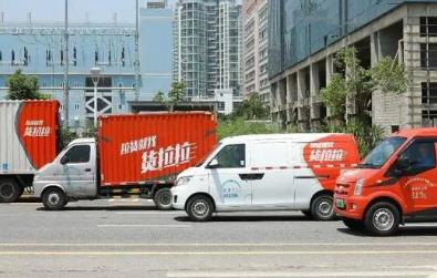 现在货车跑货拉拉赚钱,还是跑运满满赚钱?配图 现在货车跑货拉拉赚钱,还是跑运满满赚钱?配图