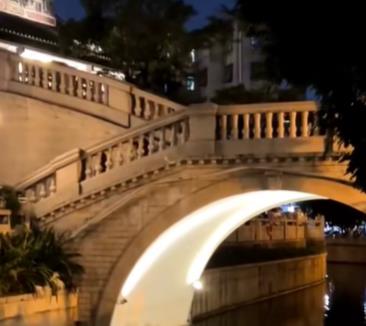 跨越阶层需要吃很多苦配图