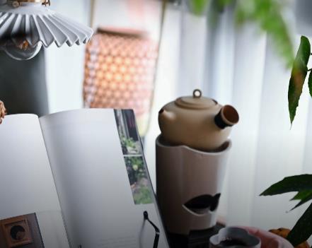 人到中年,要活得人间清醒配图 人到中年,要活得人间清醒配图