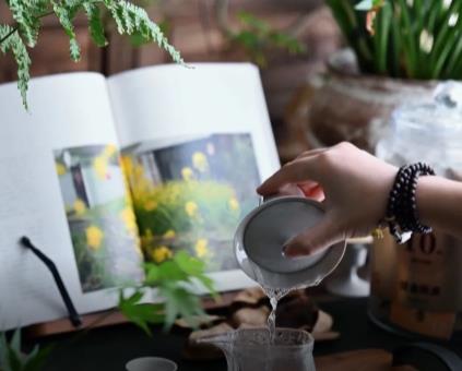  如果你的善根深福报大， 老天会让你提前开始消业配图