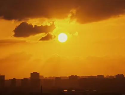 年轻人，我知道你的内心很苦，很累配图