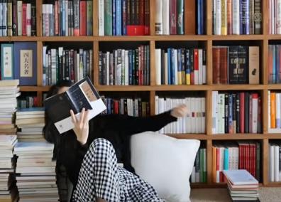 对自己狠，才能逆袭配图