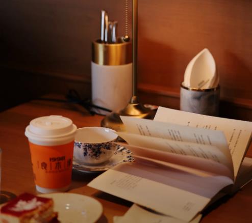 有一类人,不必修法,不必念咒,不必身披袈裟,却能一身浩然正气配图 有一类人,不必修法,不必念咒,不必身披袈裟,却能一身浩然正气配图